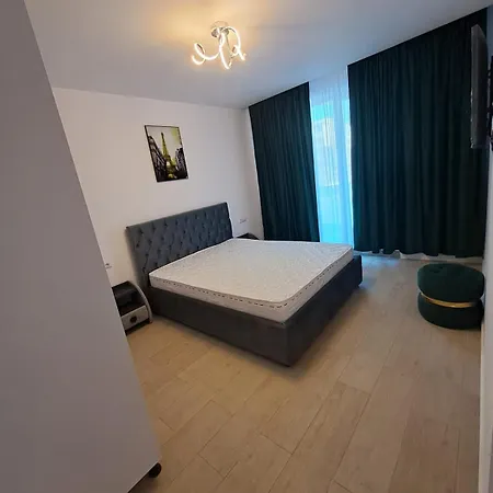 Apartment On Leon Aqua Magic